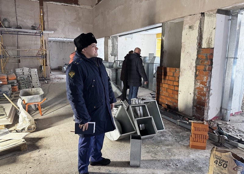 Ремонт молодежного центра в Стрежевом